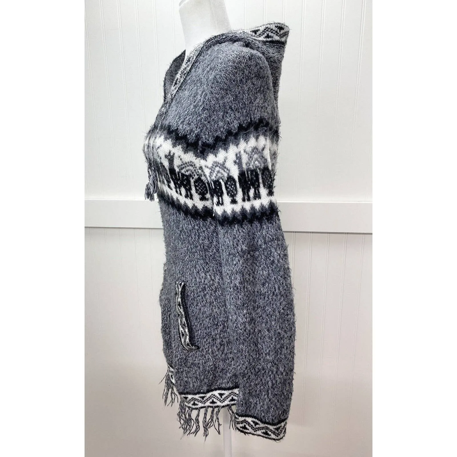 Grupo Brisanti Fuzzy Alpaca Blend Knit Sweater Gray Hooded Soft Fringe *No Size