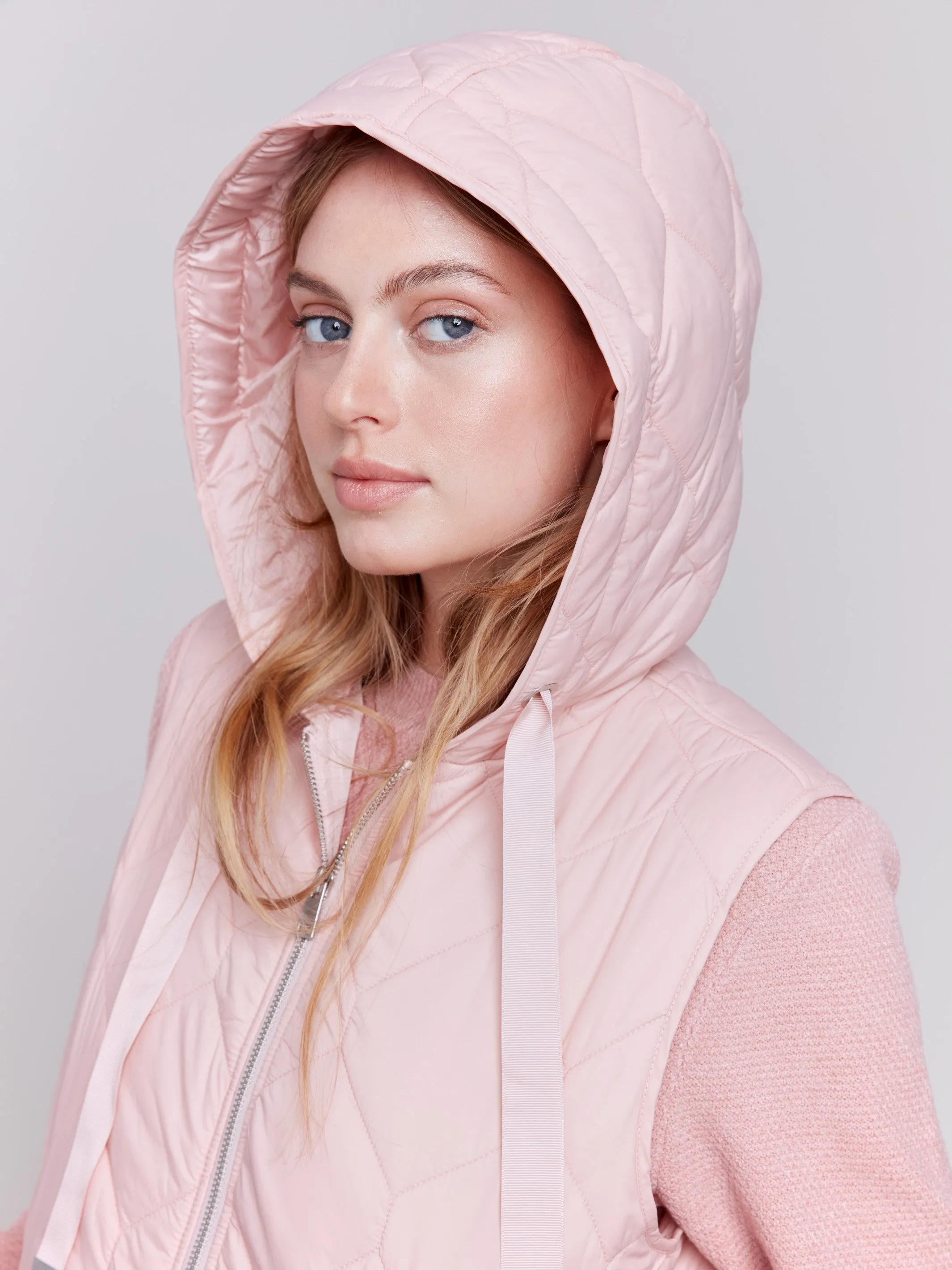 Short Quilted Puffer Vest With Hood - Quartz